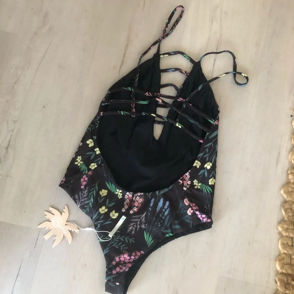 BETTINIS ❤️‍🔥 NWT ONE PIECE SIZE SMALL - Picture 6 of 7